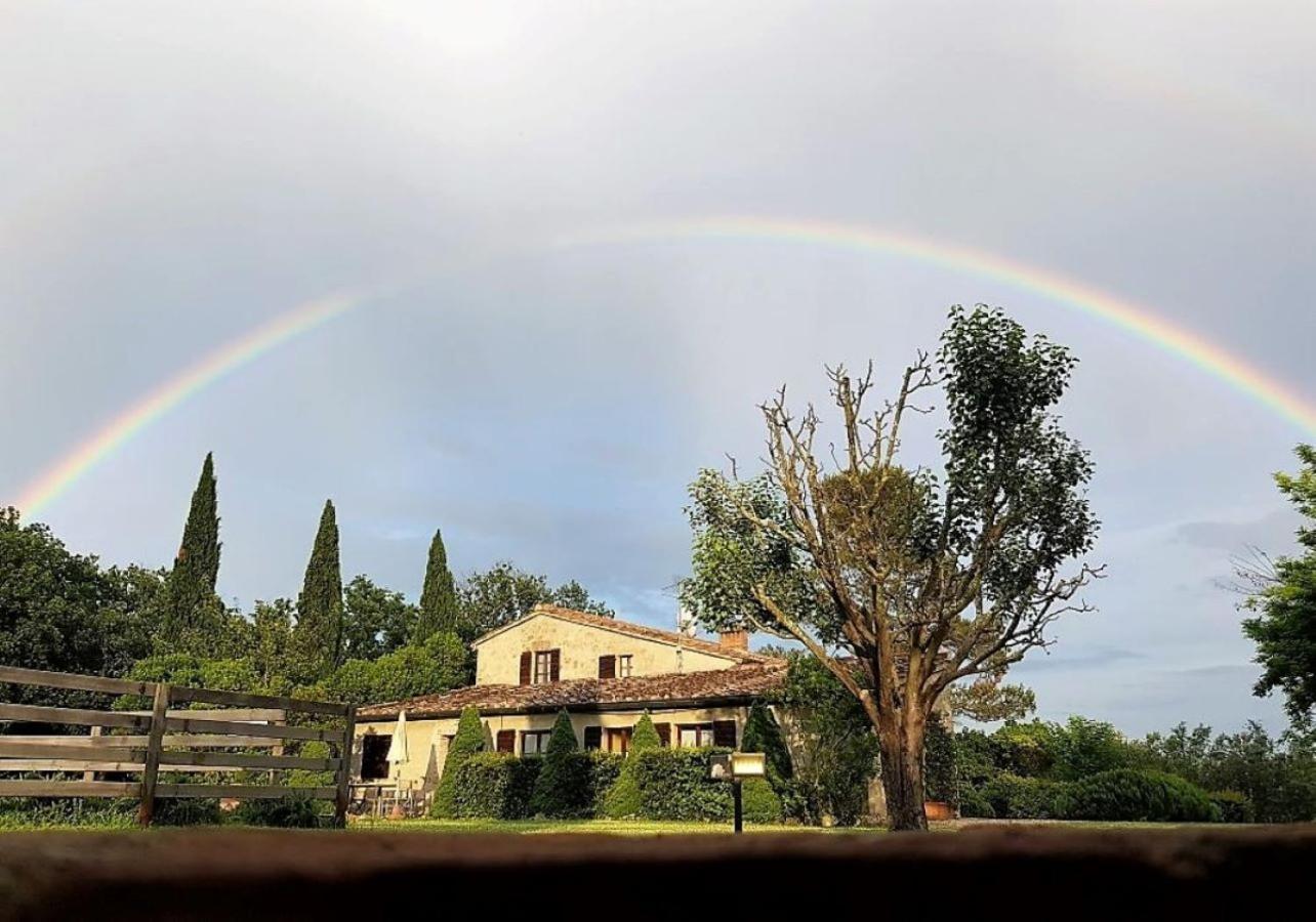 הוילה Casole dʼElsa Fattoria Agriturismo Nerbona מראה חיצוני תמונה