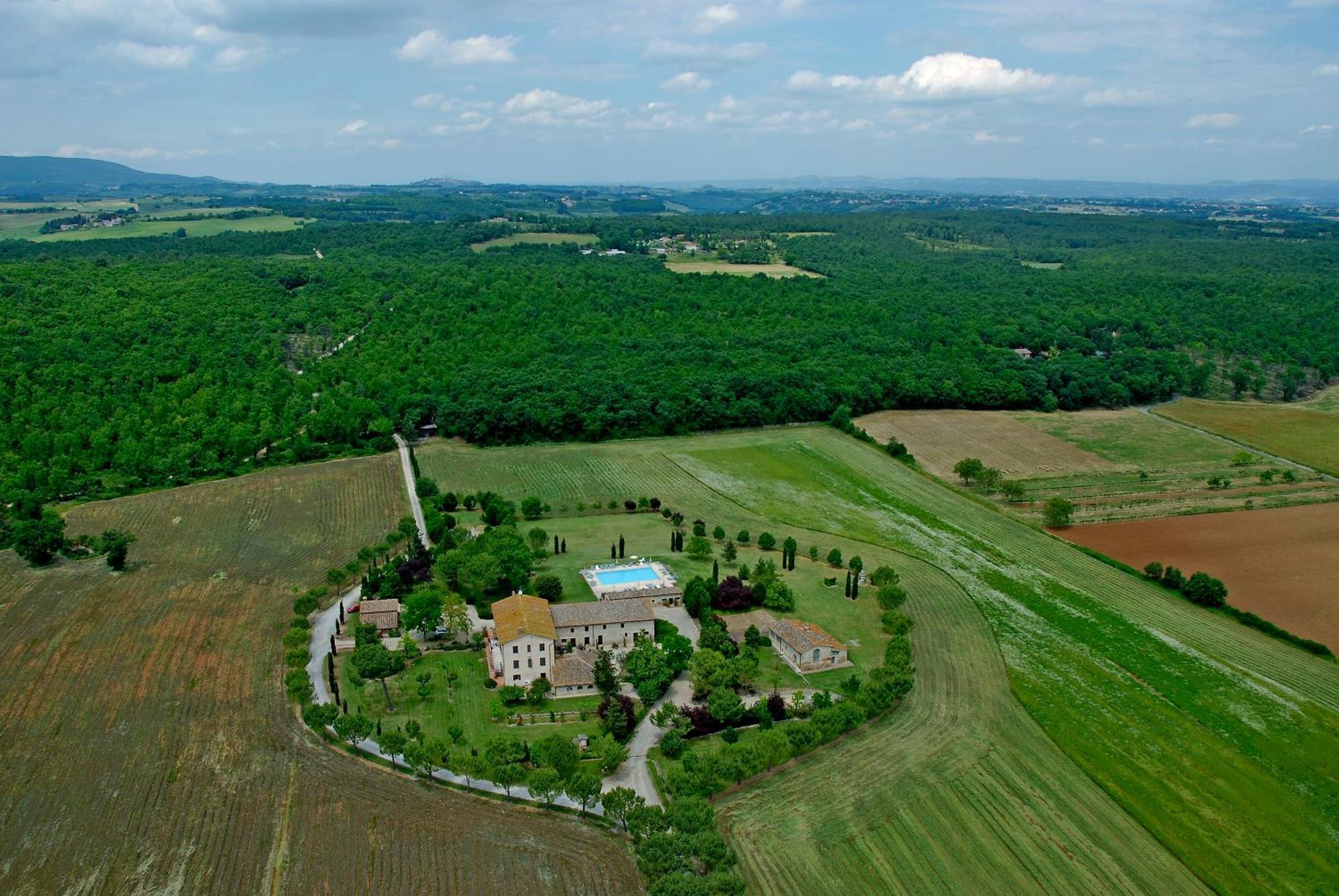 הוילה Casole dʼElsa Fattoria Agriturismo Nerbona מראה חיצוני תמונה